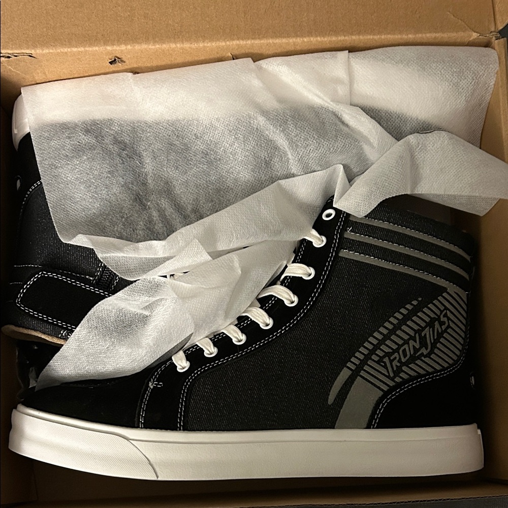 Iron jias Black and Gray High-Top Sneakers